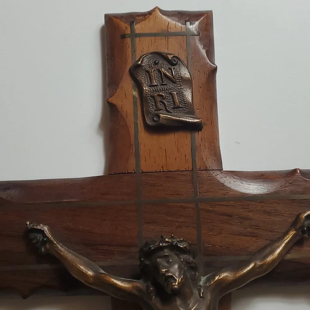 Heavy wood cross